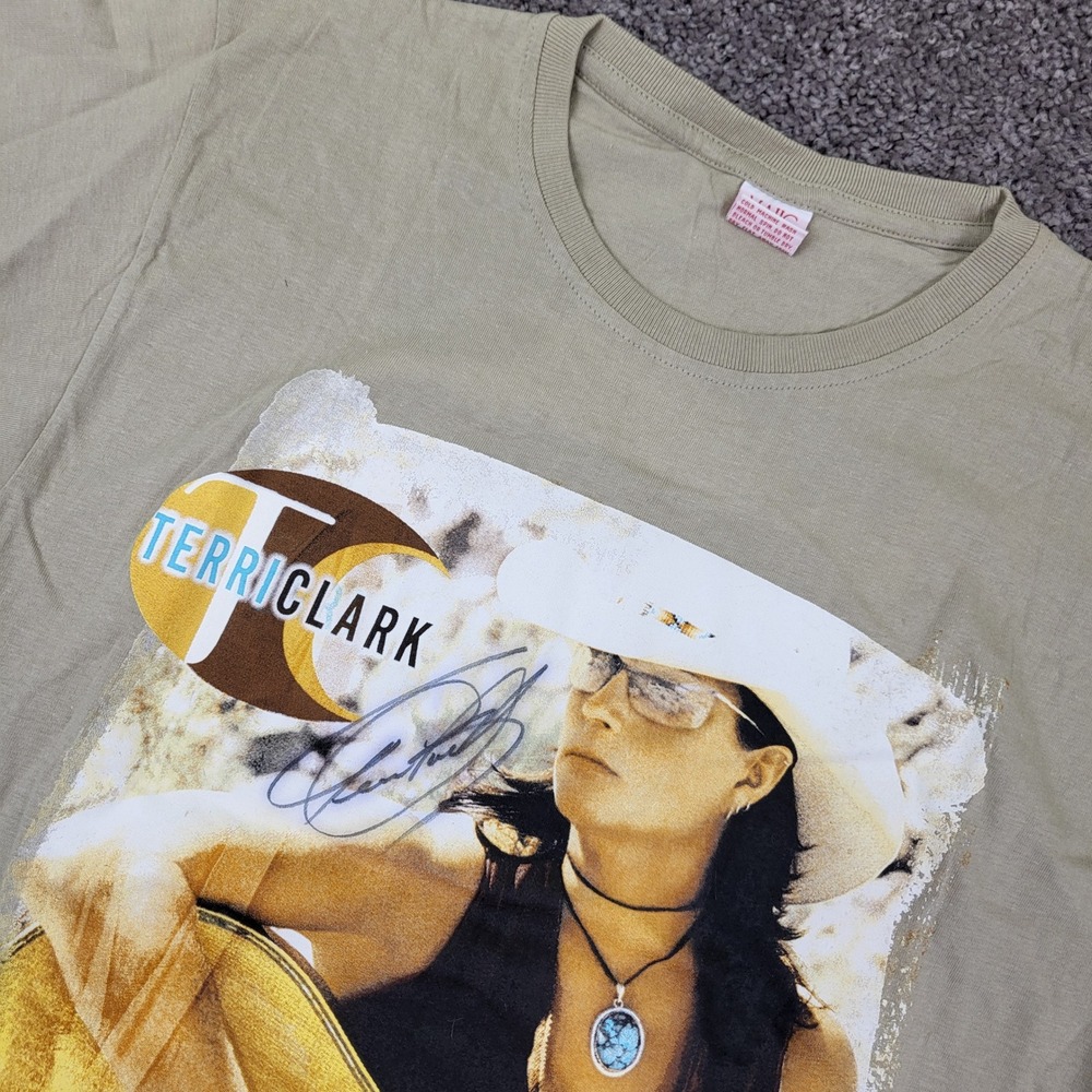 Vintage 2004 Terri Clark Australian Summer Tour Graphic T-Shirt Autographed Sz M
